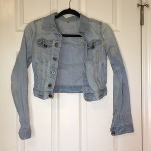 Cropped denim jacket